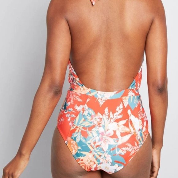 New ModCloth Crisscross Halter-Straps Swimsuit - Picture 3 of 4